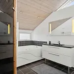 度假居 Lovely Summer House In *