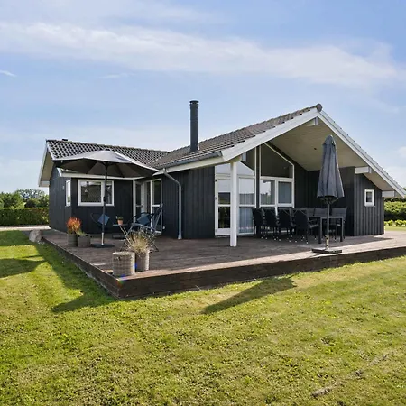 Lovely Summer House In 度假居 *